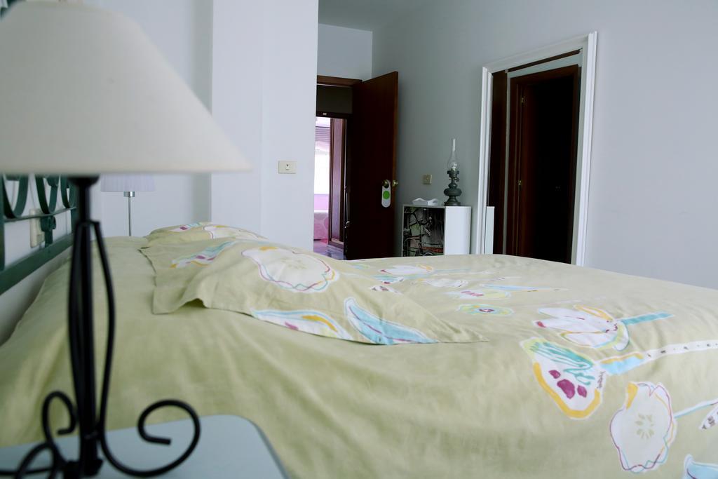 Habitaciones Castelao 오그로브 외부 사진